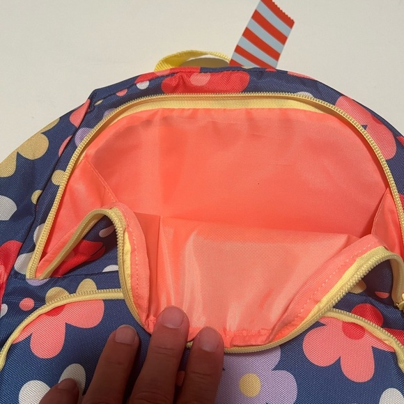 NWT Cat & Jack 17" Floral Kids Backpack. (E1) - Picture 4 of 7